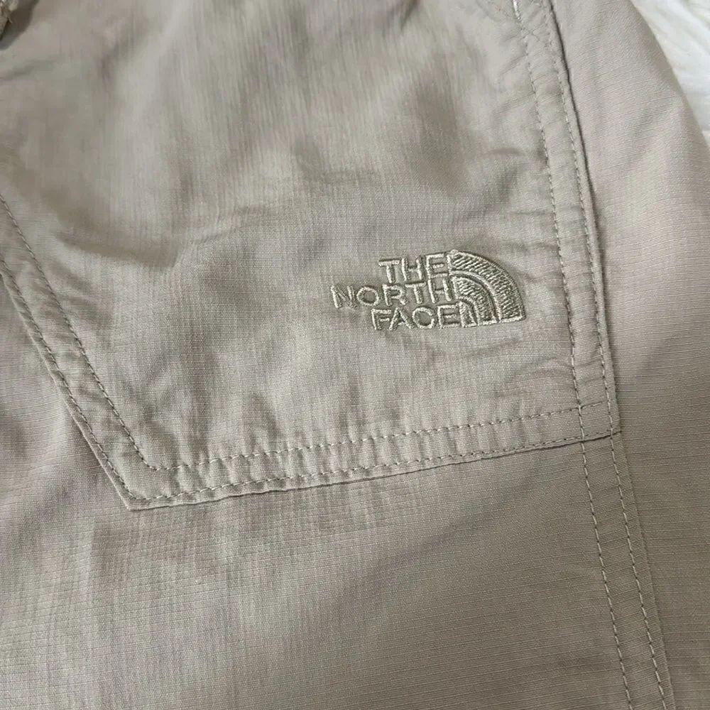 THE NORTH FACE CAPRIS SIZE 6 - Picture 7 of 9